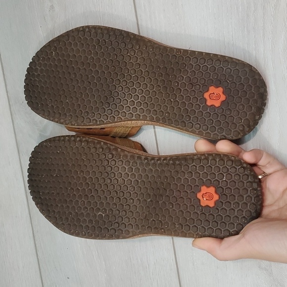 Teva Women 6324 Leather Slide Sandals Flip Flop Flats shoes sz 7 - Picture 10 of 10